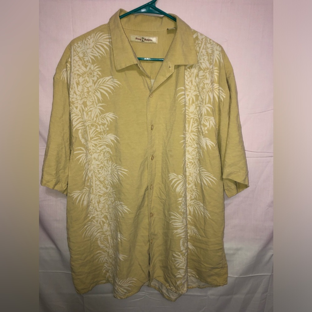 Tommy Bahama Button Down
